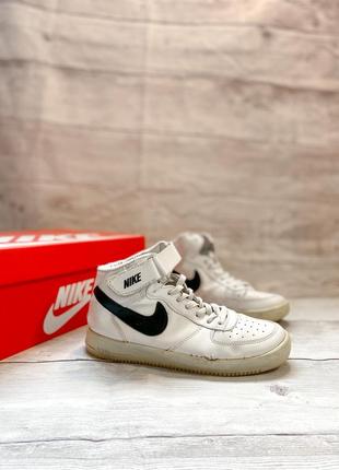 Nike air jordan кросівки натуральна шкіра на шнурках ліпучки