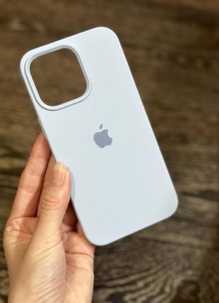 Блакитний чохол на айфон 13 про