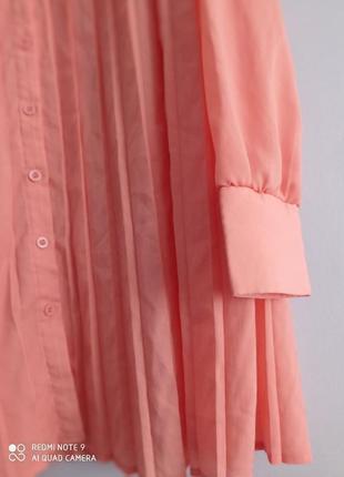 Свободное платье рубашка персикового цвета4 фото
