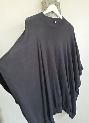 Стильна об'ємна кофта жилетка оверсайз