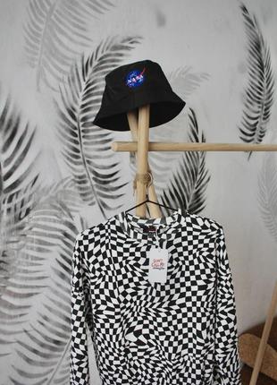 Чорно-біла вкорочена кофта від jennyfer