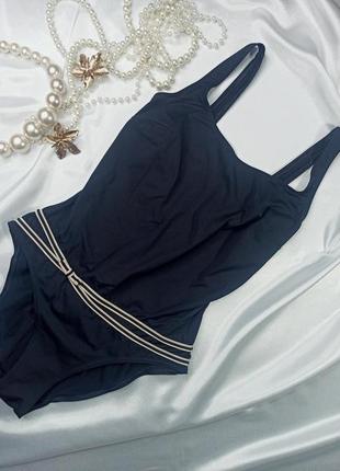 Елегантний чорний суцільний купальник французького бренду huit1 фото