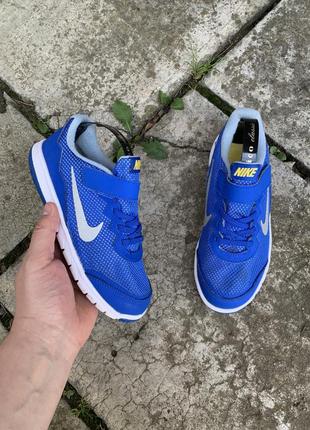 Кросівки nike flex experience
