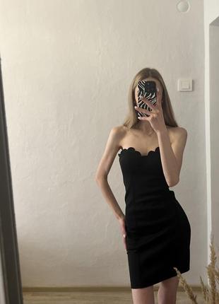 Обтягивающее платье по фигуре