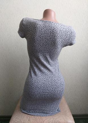 Леопардовое платье-футболка. туника. трикотажное мини-платье. серое.7 фото