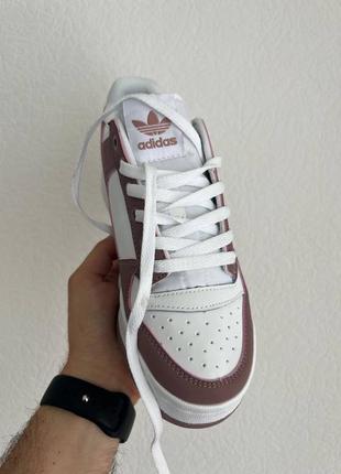 Adidas forum 84 low premium bordo жіночі стильні кеди кросівки адідас білі бордові демі женские бордовые белые кеды кроссовки2 фото