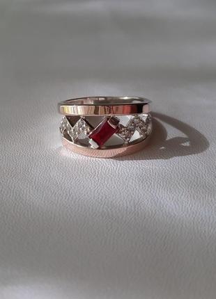 🫧 16.5 размер кольцо серебро с золотом фианит красный