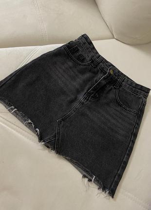 Чорна джинсова спідниця юбка
