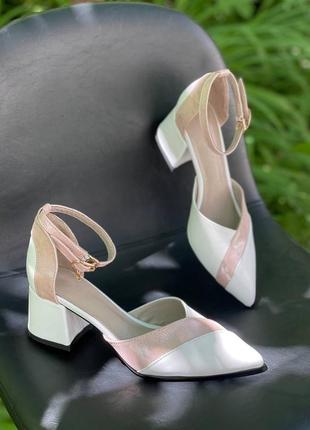 Женские туфли из натуральной кожи светлого цвета на каблуке 6см1 фото