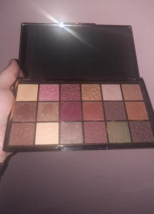 Revolution courage wild animal palette