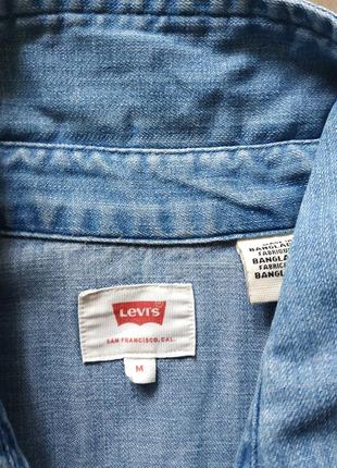 Рубашка джинсовая levi's размер м, состояние очень хорошее3 фото