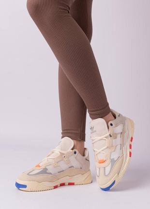 Женские кроссовки adidas niteball beige red адидас