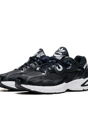 Жіночі кросівки adidas astir