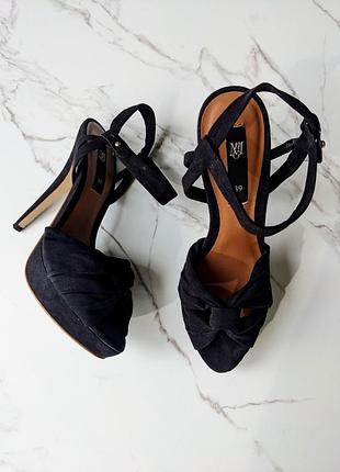 Босоножки mango