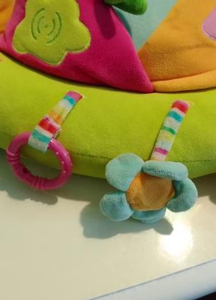 Яскрава іграшка-підвіска на ліжко чи коляску3 фото