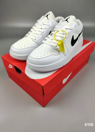 Nike air jordan 1 low white university