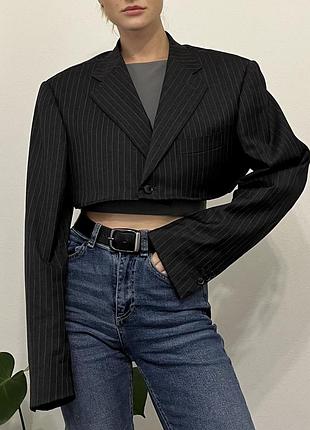 Укороченный жакет, пиджак