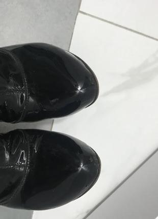 Ботинки на осень лаковые 4