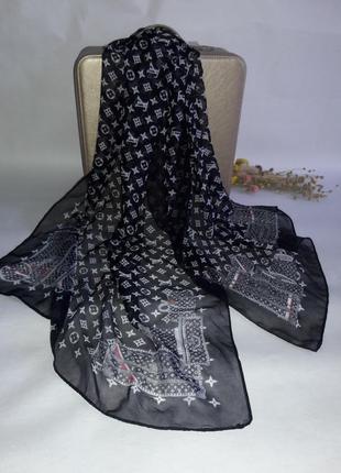 Шифонновый шарф від легендарного бренду