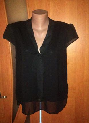 Стильная черная блуза с бантом на груди