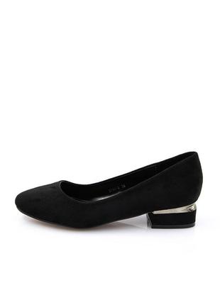 Жіночі туфлі з екозамші на низькому підборі aodema чорні 37 36