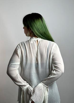 Гофрированная блуза с викторианским акцентом