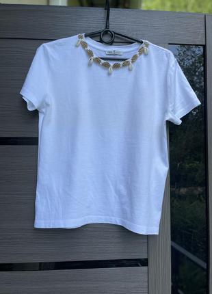 Белая футболка с ракушками zara s