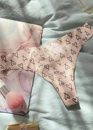 Бесшовные стринги