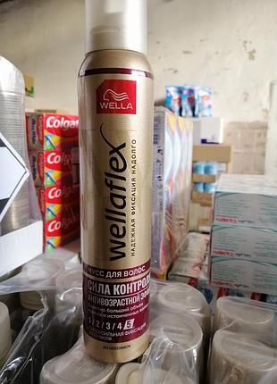 Пінка для волос wellaflex сила контроля суперсильна фіксація 200мл