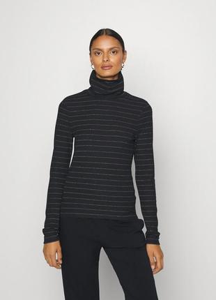 Водолазка в рубчик Midi hilfiger