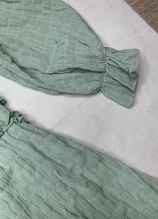 Комбинезон шортами короткий мятный с открытой спиной4 фото