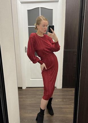 Плиссированное платье от zara