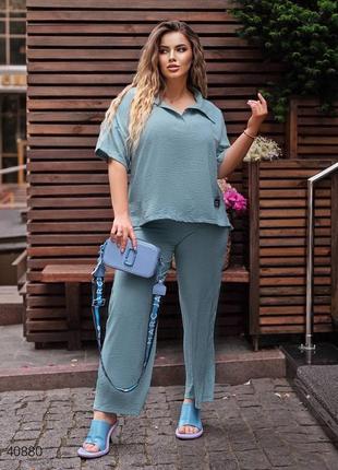 Жіночий костюм літній