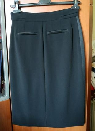 Элегантная черная юбка max mara оригинал с атласной вставкой2 фото