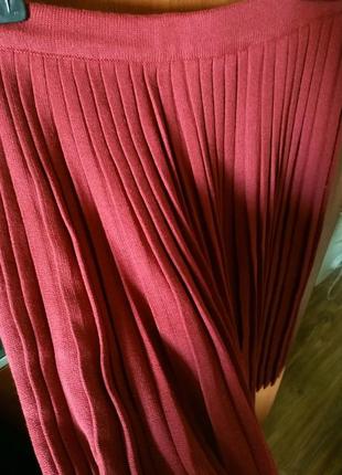 Новая качественная красная юбка плисе3 фото
