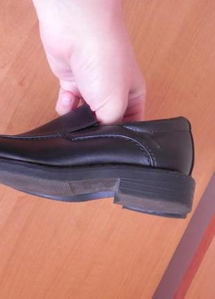 Майже нові туфлі для хлопчика smartfit р. 255 фото