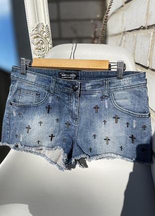 Короткие джинсовые шорты m-l2 фото