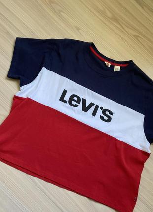 Футболка нова levi’s