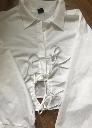 Рубашка белая укороченная с защелками3 фото