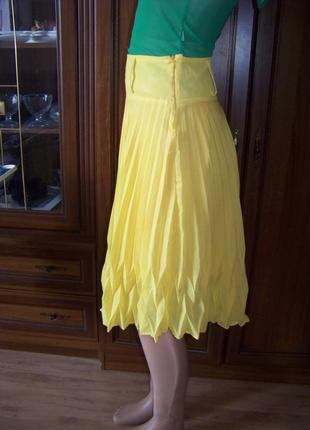 Шифоновая желтая юбка в складку на подкладке aser 42 размер2 фото