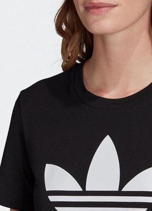 Унісекс чорна футболка adidas велика емблема бавовна3 фото