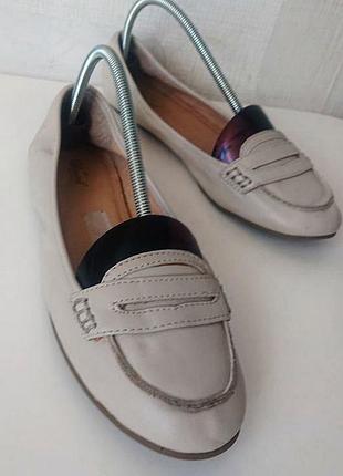 Фирменные бежевые балетки wanted