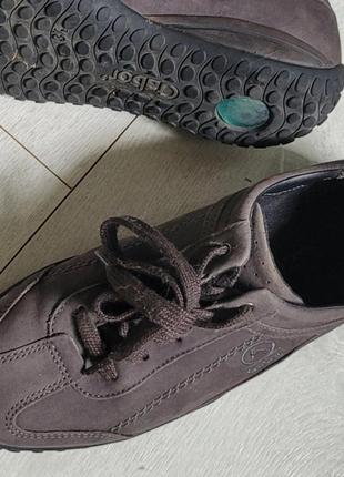 Gabor шкіряні кросівки - зручне взуття на кожен день