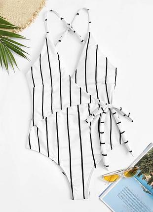 Суцільний білий купальник в полоску