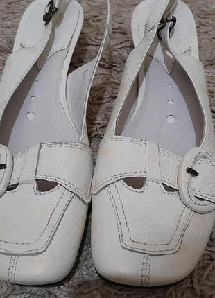 Босоножки натуральная кожа 36,37,39р