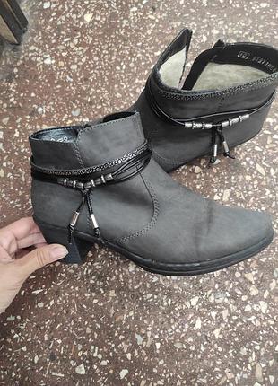Женские ботильоны на среднем каблуке rieker thame 54953-45