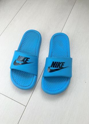 Тапки/сланцы nike benassi (23 см)