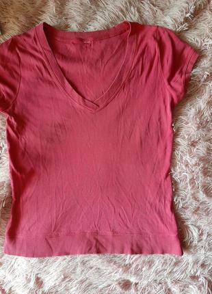 Яркая футболочка с-м