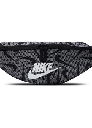 Оригінальна сумка nike heritage aop hip pack / dq5605-0102 фото