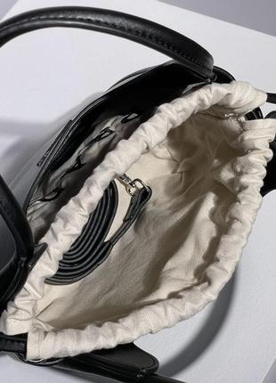 Базова сумка prada leather handbag black👜8 фото